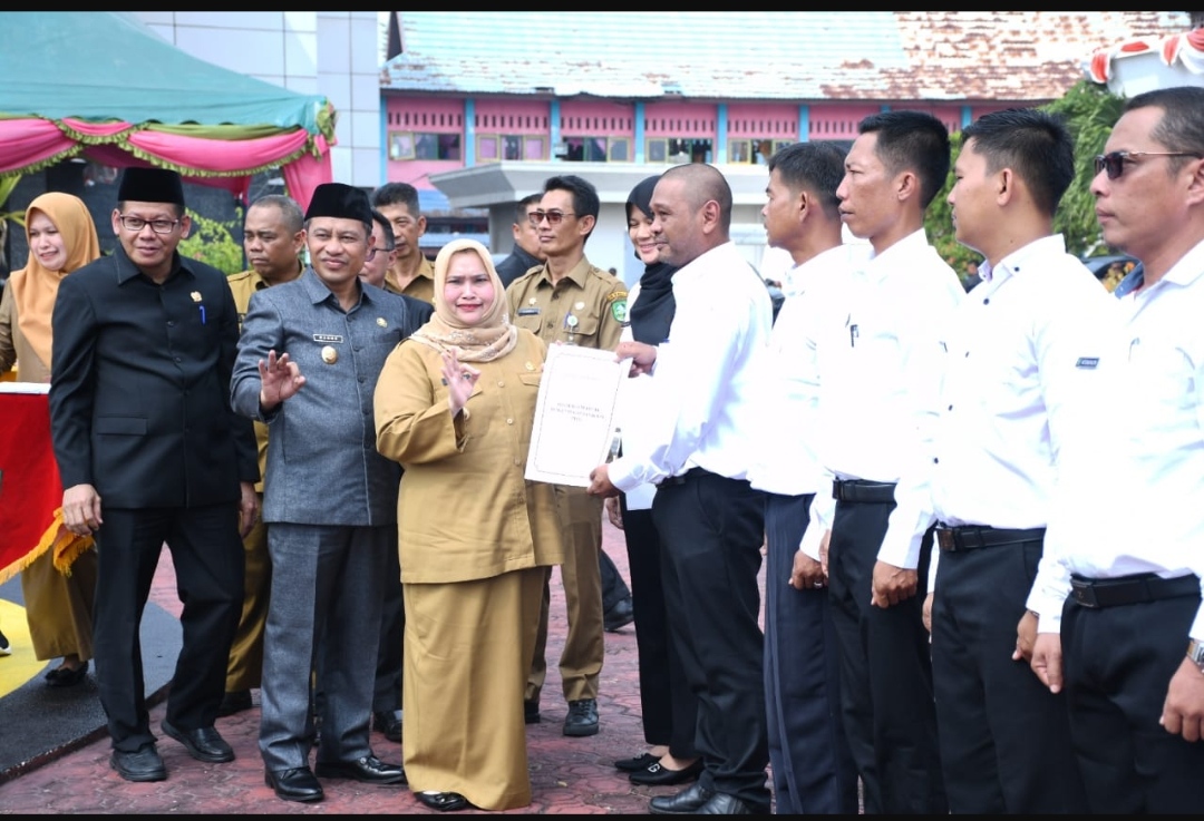 “Terima Kasih Ibu Bupati Kasmarni, Akhirnya Kami Jadi Guru PPPK” Desa Bathin Sobanga